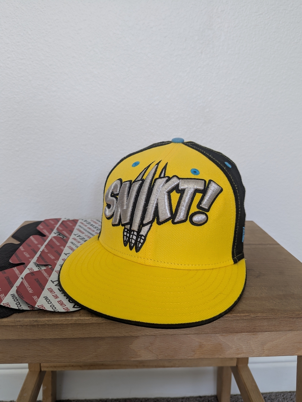 New Era 59fifty Size 7 3/4 Marvel Wolverine Snikt Hat